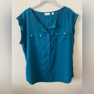 New York and Company teal women’s shirt